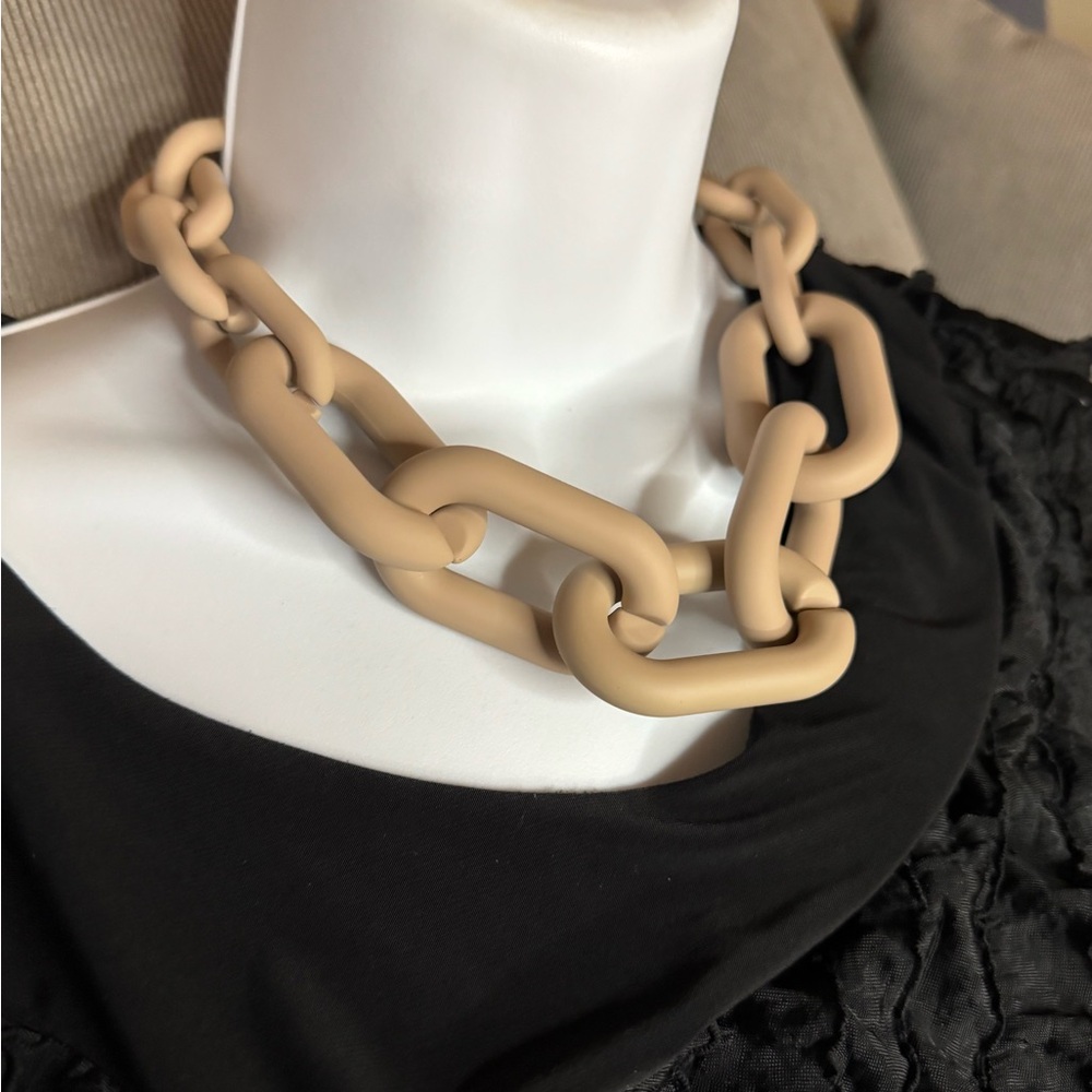 Beige Chunky Chain Necklace by Natasha NWT - Picture 3 of 7